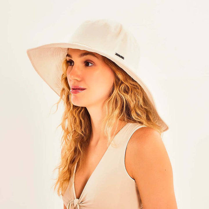 Sombrero Beverly Hills Arena con UPF50+