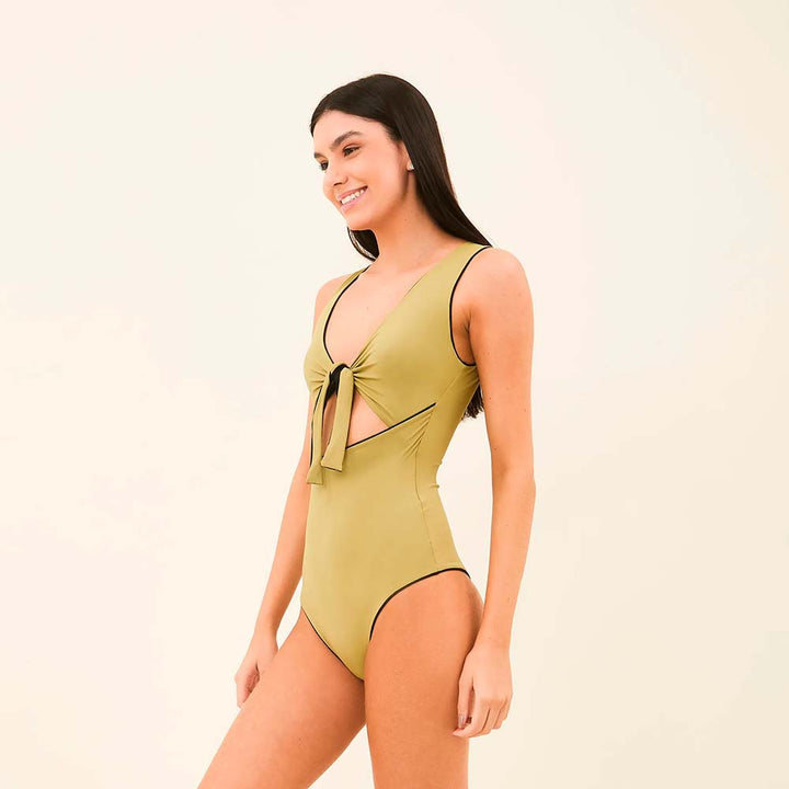 Entero Mirela Oliva y Negro con UPF50+