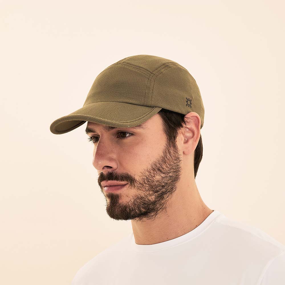 Gorra Athletic Dry con UPF50+