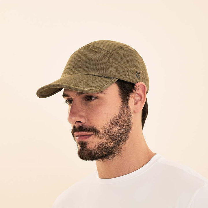 Gorra Athletic Dry con UPF50+